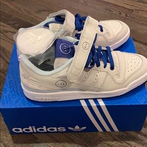 Forum low 84 APB friends and family